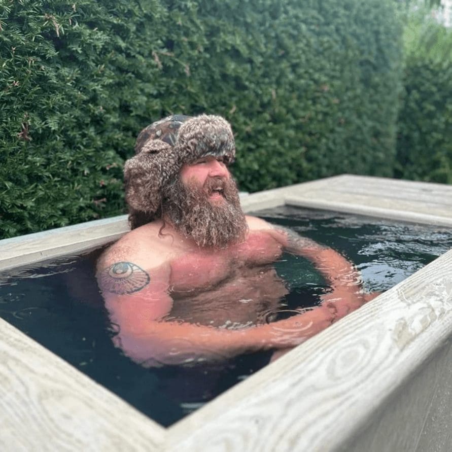 Ice Swimming